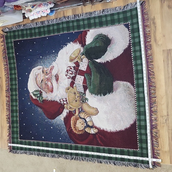 AMERICAN WEAVERS Red Green Christmas Santa & Toys Holiday Blanket Throw - Picture 7 of 8